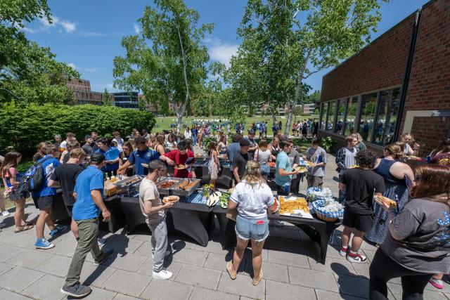 New Student Orientation lunch.