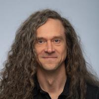 Headshot of Timothy Honig.